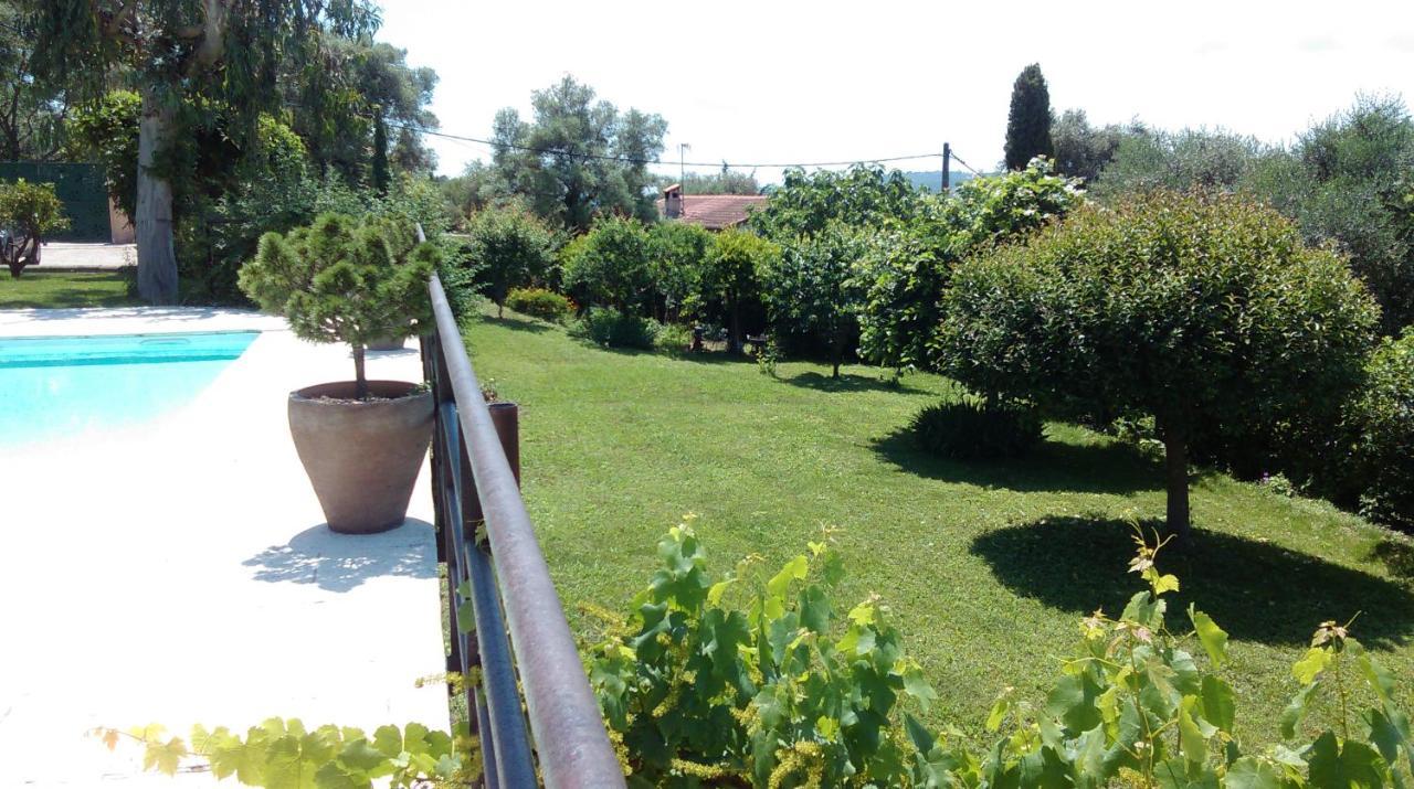 Les Collines De St Paul Bed & Breakfast Saint-Paul-de-Vence Exterior photo
